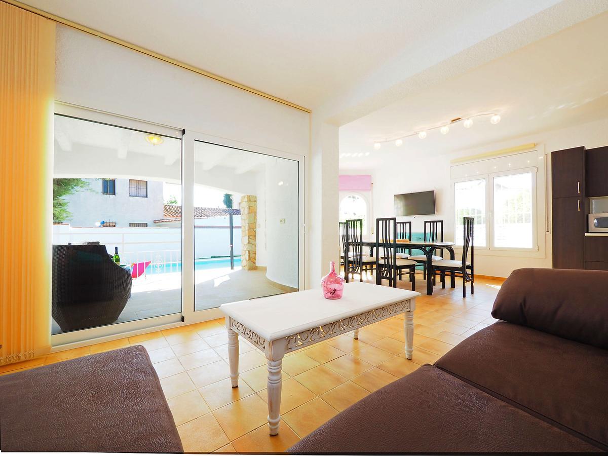 Holiday Home Alberes By Interhome Empuriabrava Zewnętrze zdjęcie